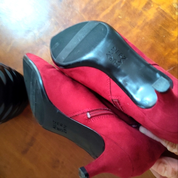 Naturalizer Giselle pointed toe heeled bootie in red - Picture 6 of 6